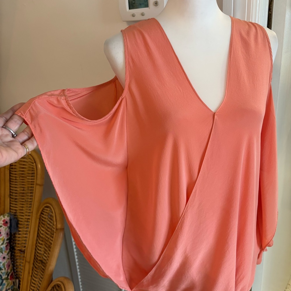 BAILEY 44 Peach Silk Faux wrap Loose Fit Blouse! Excellent condition. Medium